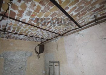 Dettagli - Casa semi indipendente Corso Giuseppe Garibaldi
12, Sant'Elena Sannita - foto 17