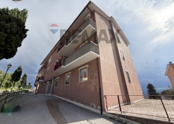 Edificio all\'aperto - Apartment via Aldo Moro
 
4, Montagano - photo 1