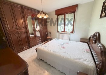 Camera / camera da letto - Apartment via Aldo Moro
 
4, Montagano - photo 17