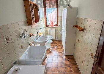 Bagno - Apartment via Aldo Moro
 
4, Montagano - photo 23