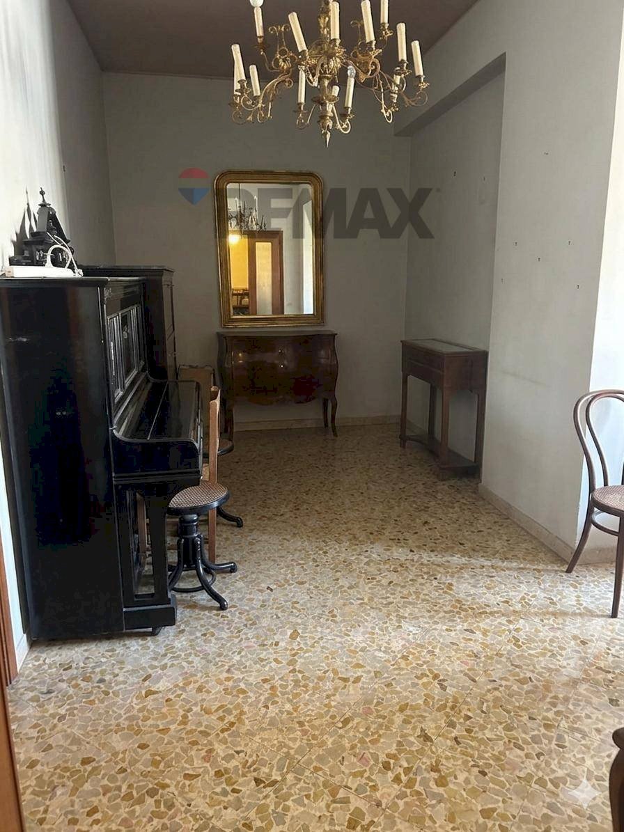 Hall / corridoio - Apartment Via Marchese Di Villabianca
 
229, Palermo - photo 1