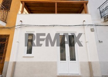 Edificio all\'aperto - Independent house Via Vittorio Emanuele Orlando
 
329, Terrasini - photo 1