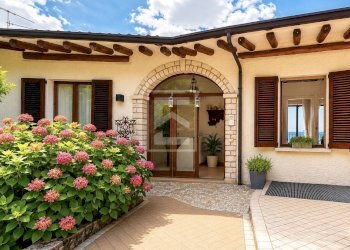 Foto 2 - Semi-detached house via serniga
 
44, Salò - photo 2