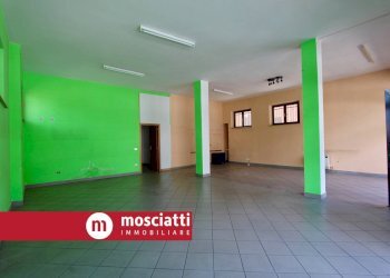 Foto 3 - Commercial Premises Via Fratelli Sciamanna
19-21, Matelica - photo 3