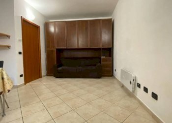 Salone - Monolocale via Isonzo, Olgiate Olona - foto 9