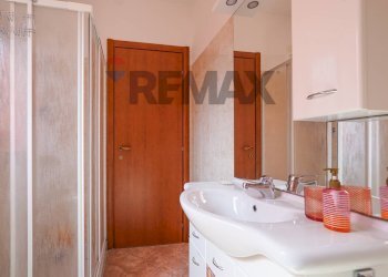 Bagno - Trilocale VIA TORE'
 
8, Bianzano - foto 10