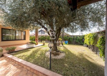 Foto 3 - Villa Via Perugia
 
33, Mascalucia - foto 3