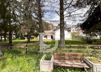 Prospetto con giardino - Casa indipendente Via Berardino de Vincentiis
134/A, Campo di Giove - foto 26