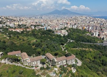 Foto 1 - Quadrilocale Via Camaldolilli
 
59, Napoli - foto 1