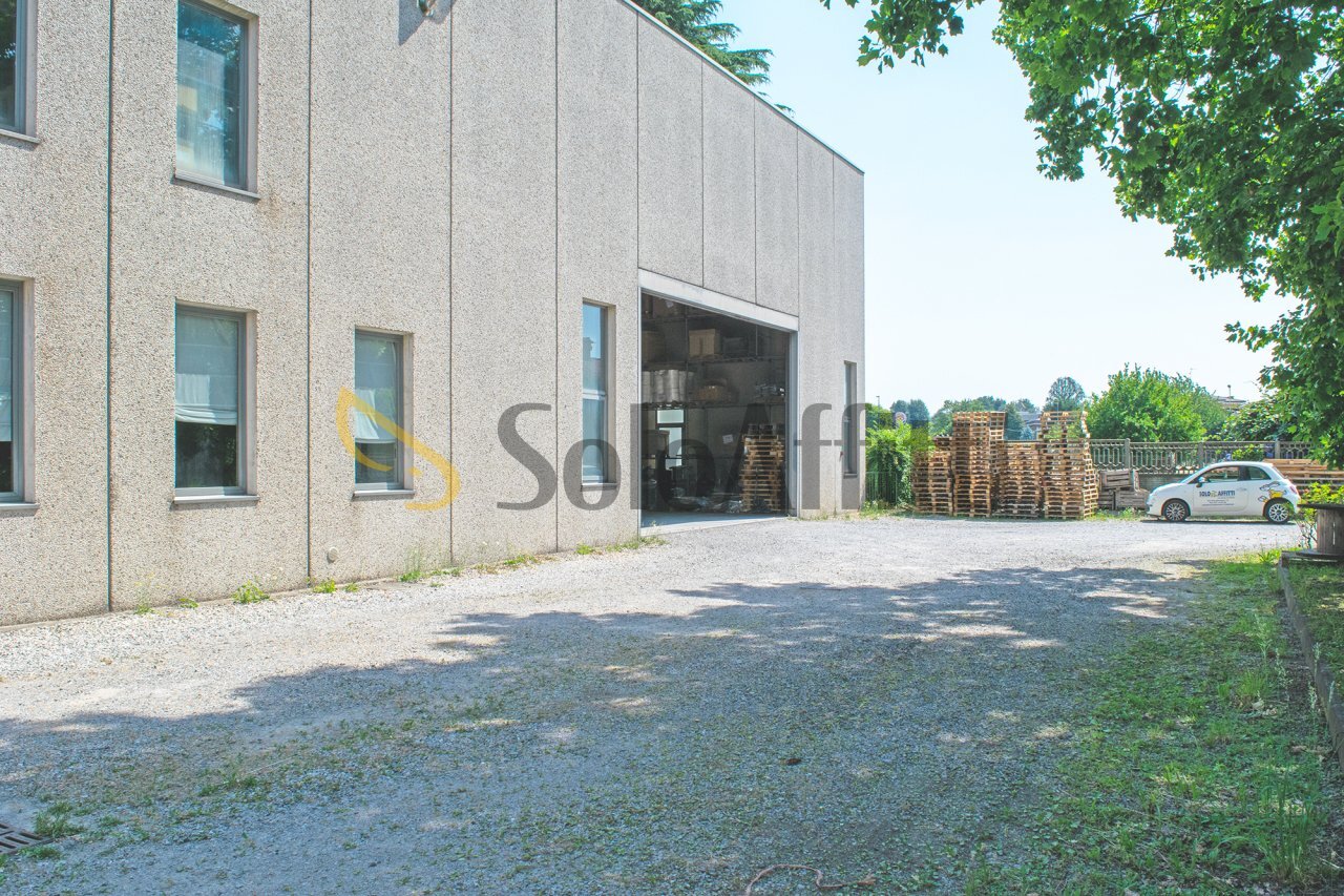 ESTERNO - Capannone Giussano - foto 2