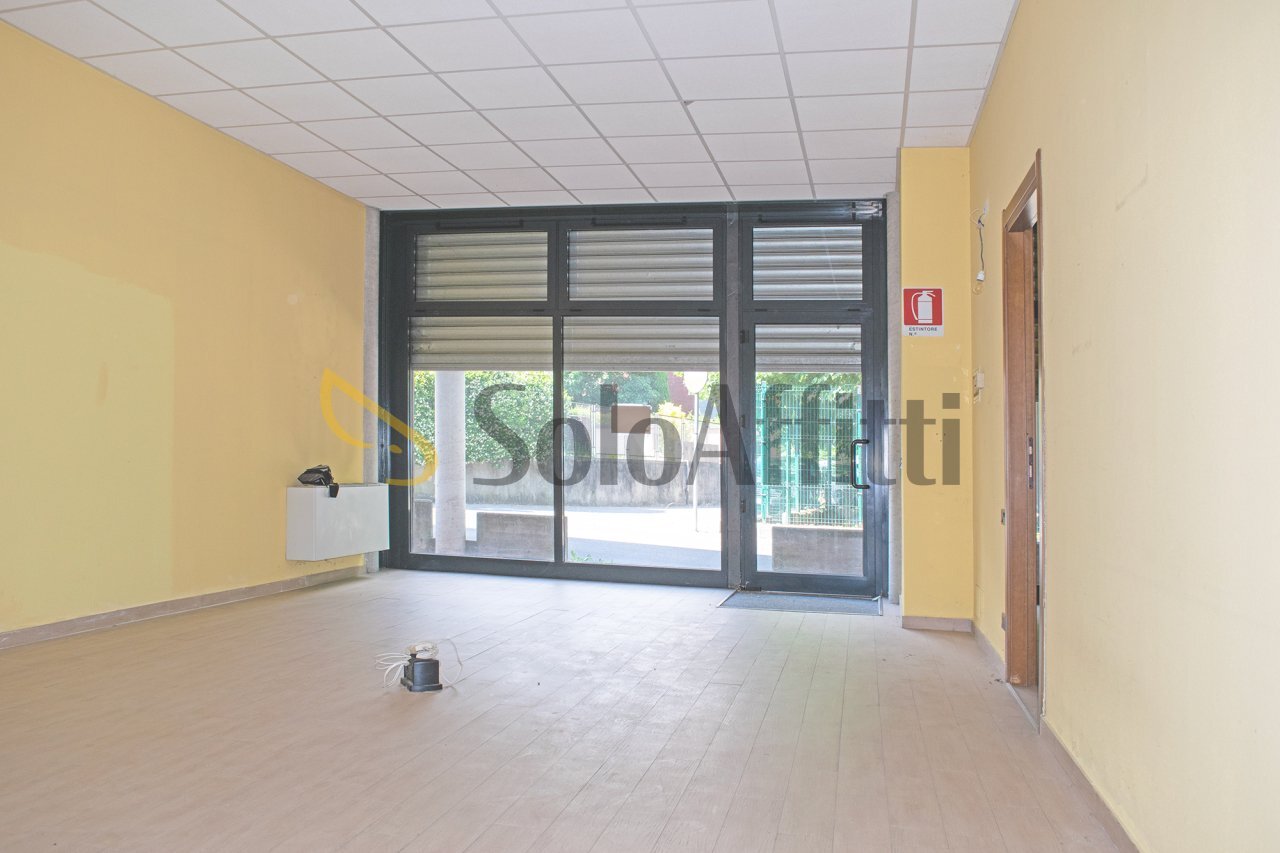 negozio - Commercial Premises Inverigo - photo 2
