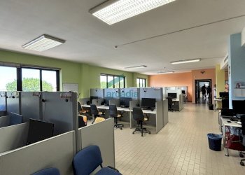 dettagli - Office Via Saverio Milella 2/bis, Bari - photo 12