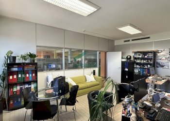 dettagli - Office Via Saverio Milella 2/bis, Bari - photo 15