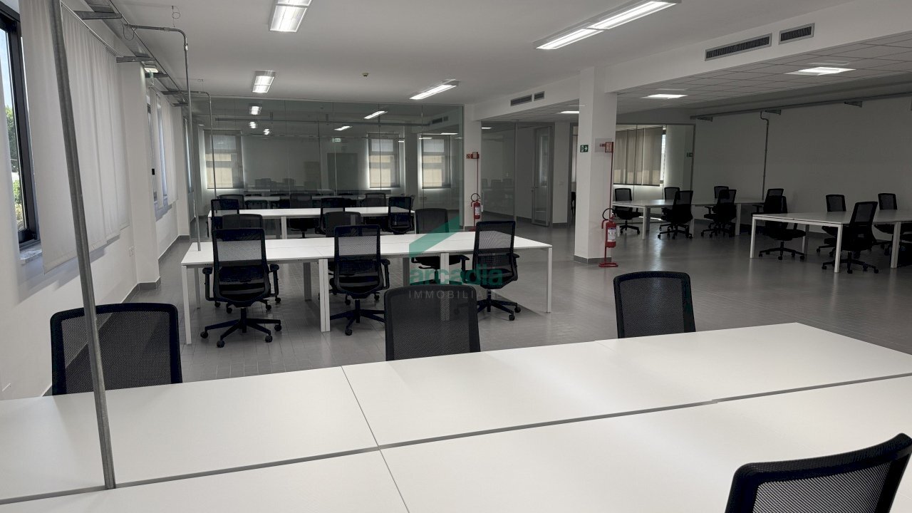 dettagli - Ufficio Via Saverio Milella 2/bis, Bari - foto 3