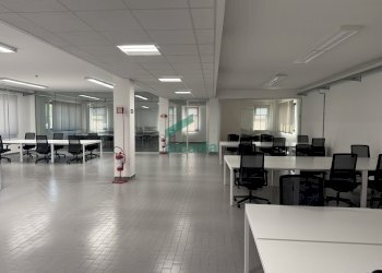 dettagli - Ufficio Via Saverio Milella 2/bis, Bari - foto 1