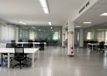 dettagli - Ufficio Via Saverio Milella 2/bis, Bari - foto 5