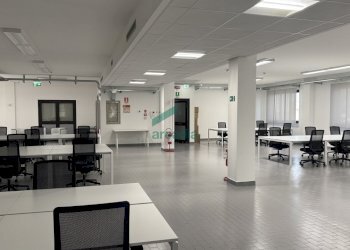 dettagli - Ufficio Via Saverio Milella 2/bis, Bari - foto 11