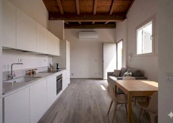 soggiorno angolo cottura - Villa Strada Langhirano 139, Parma - photo 2
