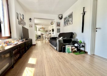 Soggiorno - Four-room apartment Via Fratelli Marconcini, Pontedera - photo 11