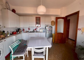 9 - Appartamento Genova (zona Sampierdarena) - foto 12