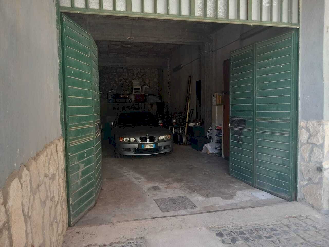 3 - Box Viale Umberto I 35, San Polo dei Cavalieri - foto 3