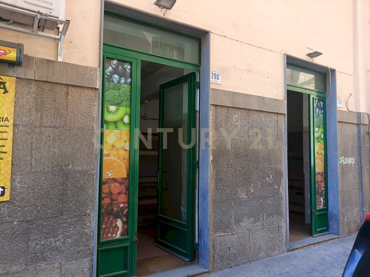 IMG_20260622_100520514 - Locale Commerciale Via Umberto I 290a, Catania - foto 1