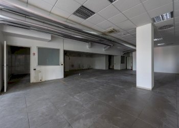 Capannone Via Paganini, Settimo Torinese - foto 32