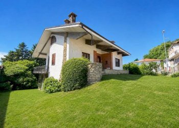Casa indipendente Lequio Berria - foto 1