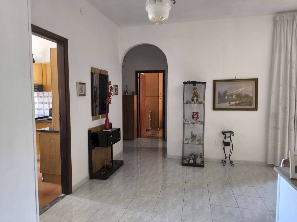 Four-room apartment via Dante Alighieri, Castel San Giorgio - photo 2
