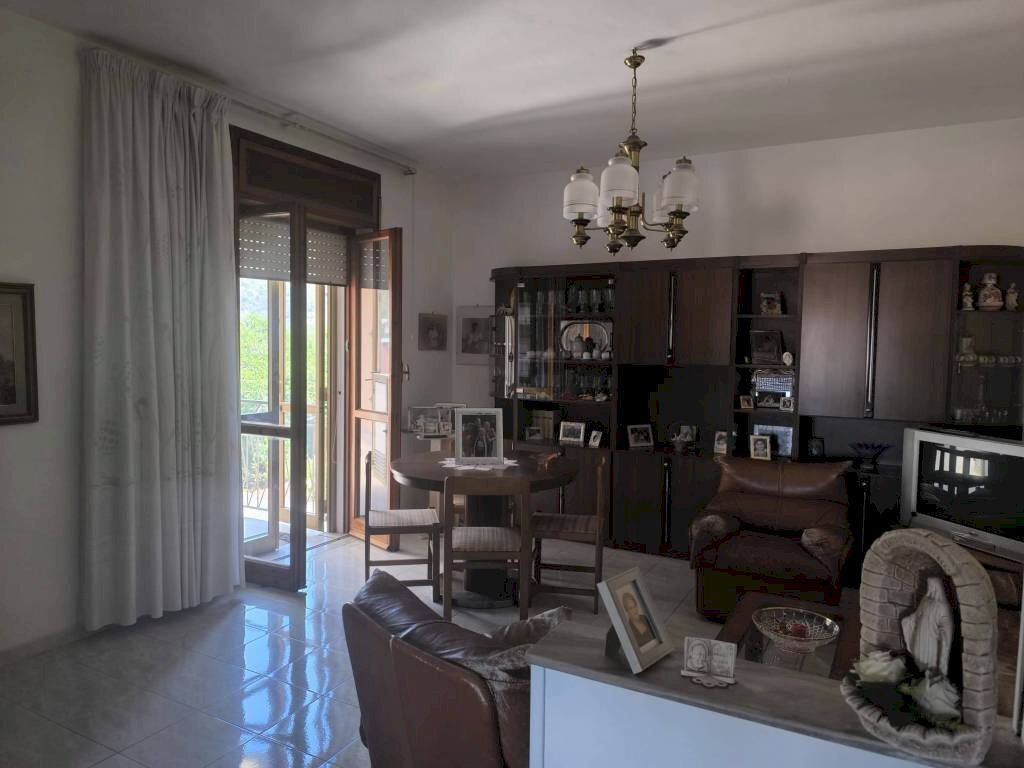 Four-room apartment via Dante Alighieri, Castel San Giorgio - photo 3