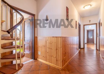 Casa indipendente Frazione Cerruti, 41
Ponzone, Valdilana - foto 9