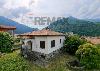 Independent house Via Crocefisso, 4 
 Cannobio, Cannobio - photo 1