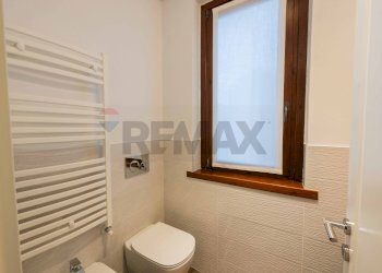 Villa Via Maestri Del Lavoro, 12 
 Colognola, Bergamo (zona Colognola) - foto 8