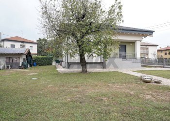 Villa Via San Gaudenzio, 12 
 Locate, Ponte San Pietro - photo 2