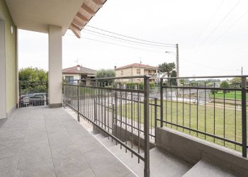 Villa Via San Gaudenzio, 12 
 Locate, Ponte San Pietro - photo 7