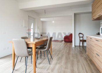 Villa Via San Gaudenzio, 12 
 Locate, Ponte San Pietro - photo 10