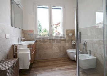 Villa Via San Gaudenzio, 12 
 Locate, Ponte San Pietro - photo 17
