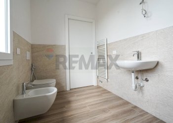 Villa Via San Gaudenzio, 12 
 Locate, Ponte San Pietro - photo 25