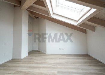 Villa Via San Gaudenzio, 12 
 Locate, Ponte San Pietro - photo 38