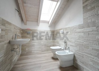 Villa Via San Gaudenzio, 12 
 Locate, Ponte San Pietro - photo 39