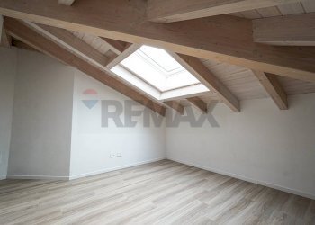 Villa Via San Gaudenzio, 12 
 Locate, Ponte San Pietro - photo 43