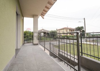 Villa Via San Gaudenzio, 12 
 Locate, Ponte San Pietro - photo 48