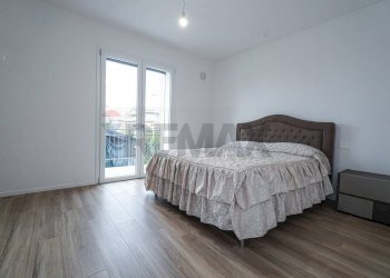 Villa Via San Gaudenzio, 12 
 Locate, Ponte San Pietro - photo 57