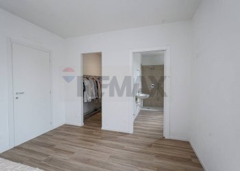 Villa Via San Gaudenzio, 12 
 Locate, Ponte San Pietro - photo 60