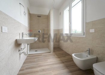 Villa Via San Gaudenzio, 12 
 Locate, Ponte San Pietro - photo 61
