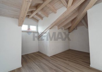 Villa Via San Gaudenzio, 12 
 Locate, Ponte San Pietro - photo 66