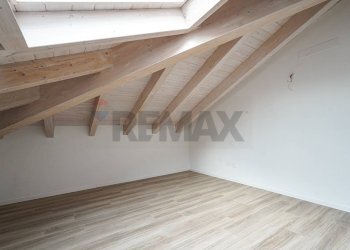 Villa Via San Gaudenzio, 12 
 Locate, Ponte San Pietro - photo 72