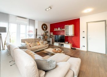 Three-room apartment Dalmine, BG, Dalmine - photo 2