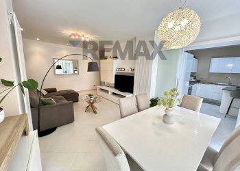 Three-room apartment Lovere, BG, Lovere - photo 1