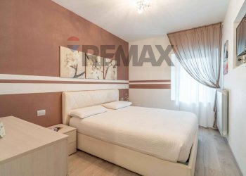 Three-room apartment Lovere, BG, Lovere - photo 11